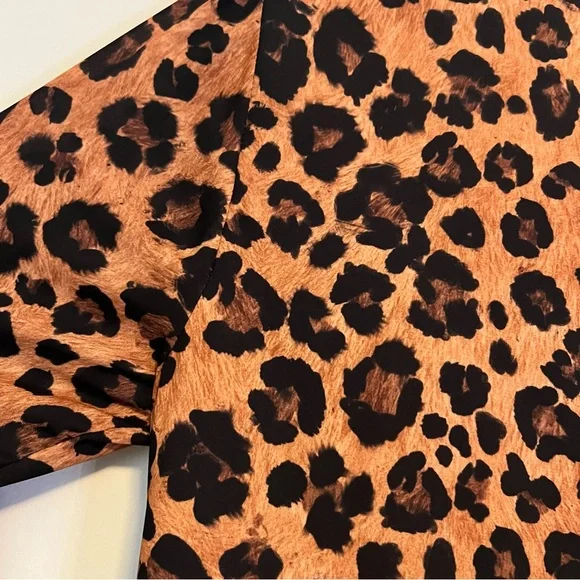 Gianni Bini Leopard V-Neck Tunic/Dress Small Wrap dress - Picture 9 of 13